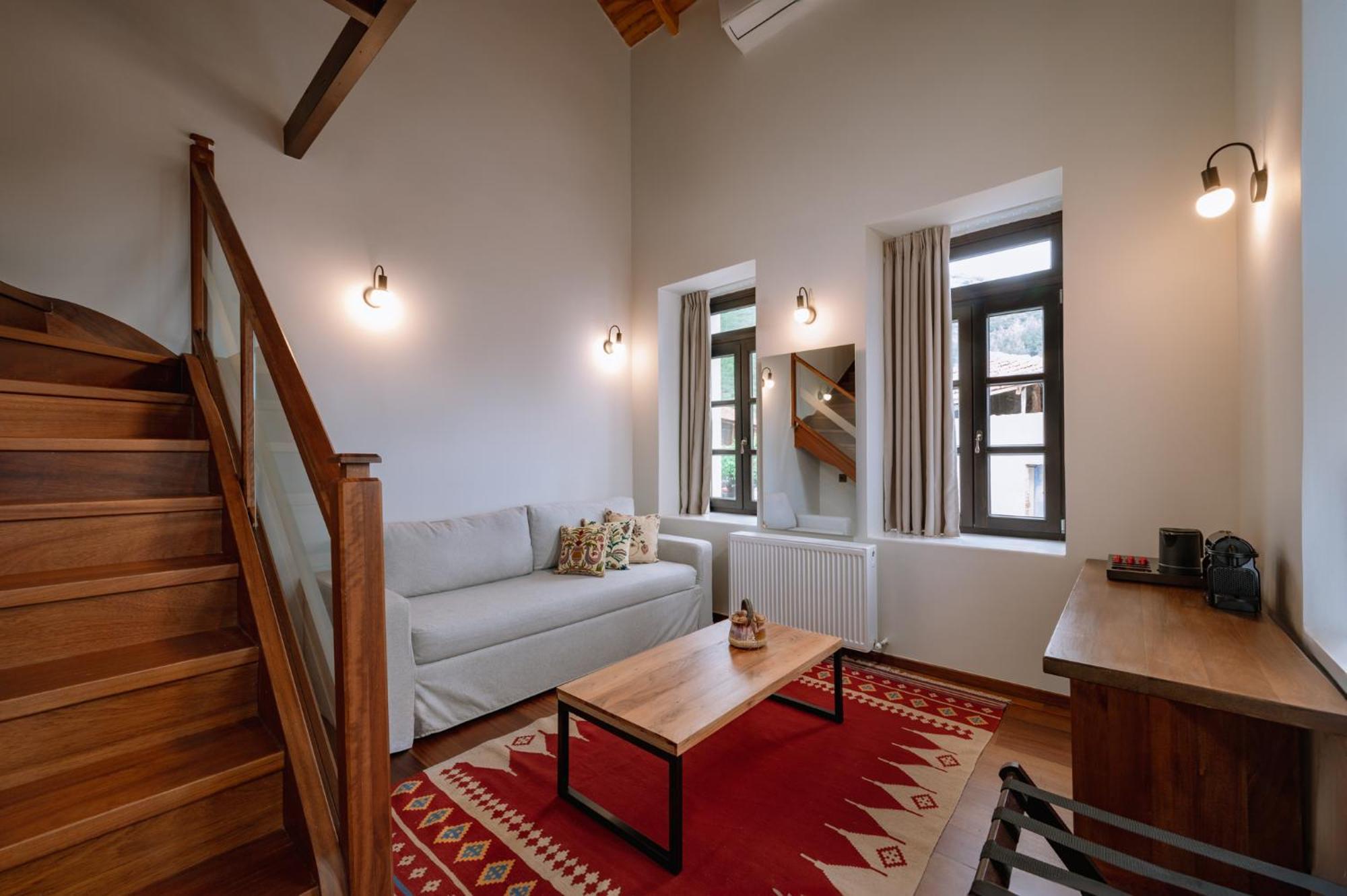 Νysa Otel Mousthéni Dış mekan fotoğraf